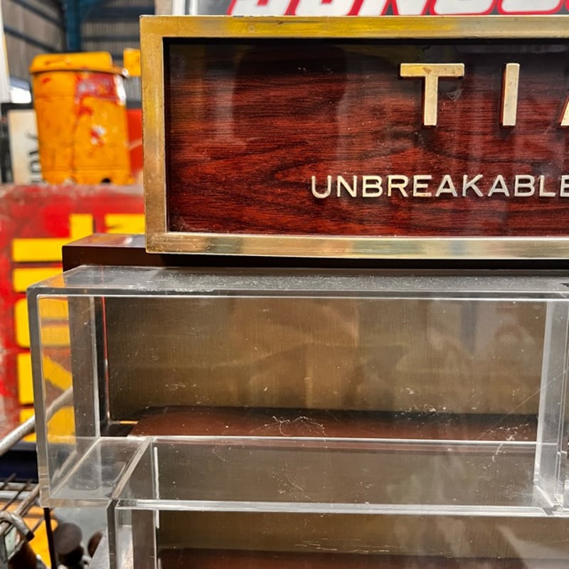 Vintage TIMEX Display Case 19-175 | BigBear Onl Vintage TIMEX Display Case 19-175 | BigBear Onl