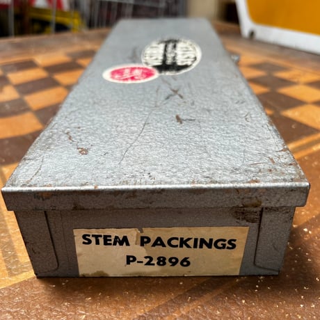 Vintage steel case 17-179