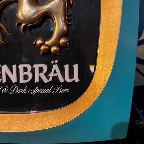 Vintage LOWENBRAU LIRHT 1978  18-264