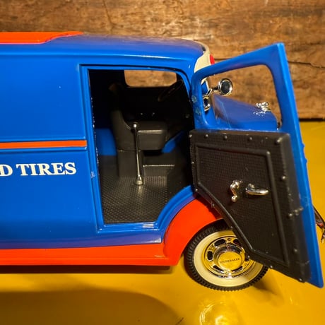 Vintage Cooper TIRES ミニカー S-16-10-11