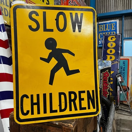 Vintage SLOW CHILDREN SIGN 19-112-2