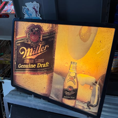 Vintage Miller High Life Genuine Draft Light Sign 19-80