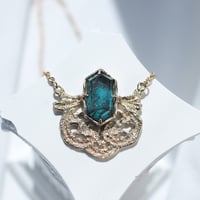 【一点もの】レースモチーフ ネックレス（真鍮×カイヤナイト×ステンレスチェーン）