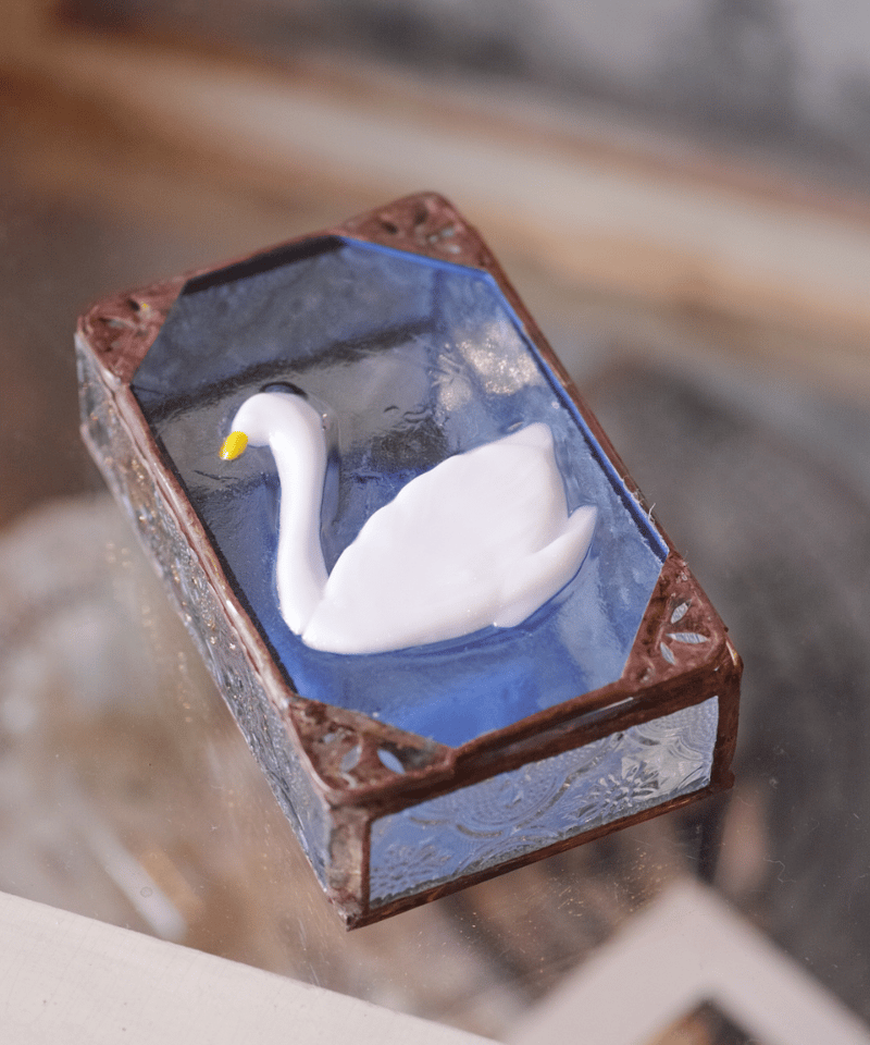 White swan box | nido online store