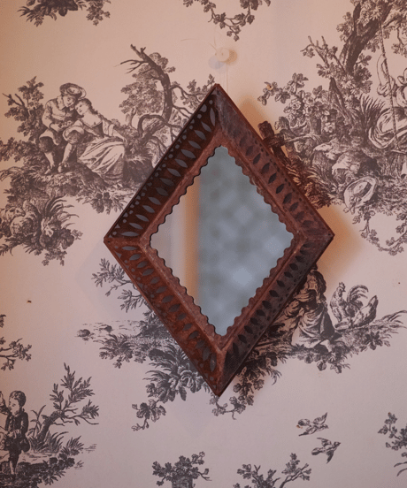 Découpage mirror 1