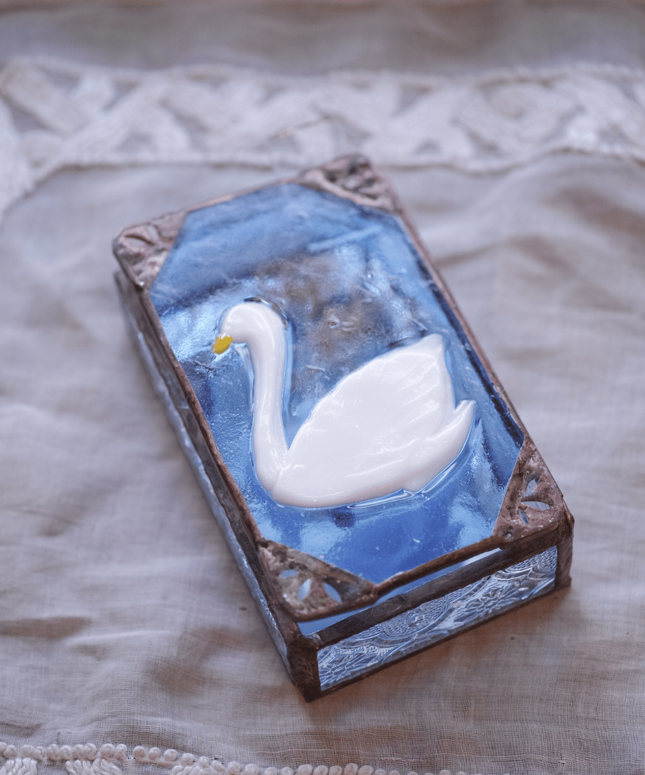 White swan box | nido online store