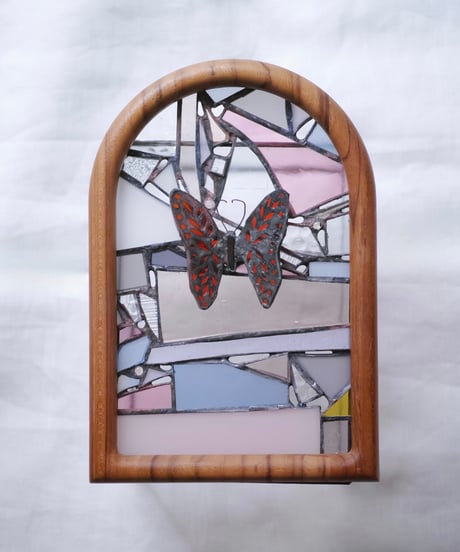 Papillon Panel 1