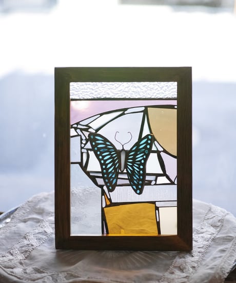 Papillon panel 2