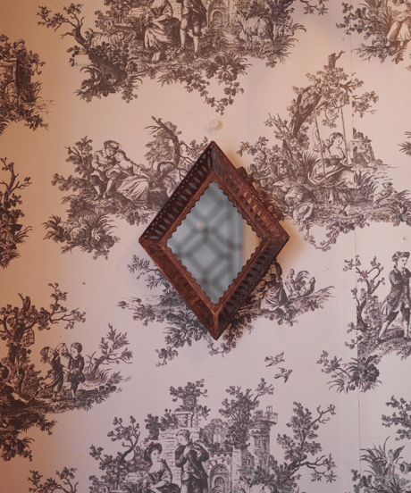 Découpage mirror 1