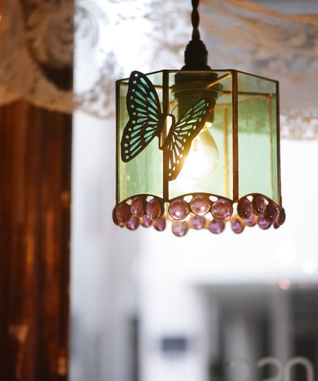 Papillon lamp 1