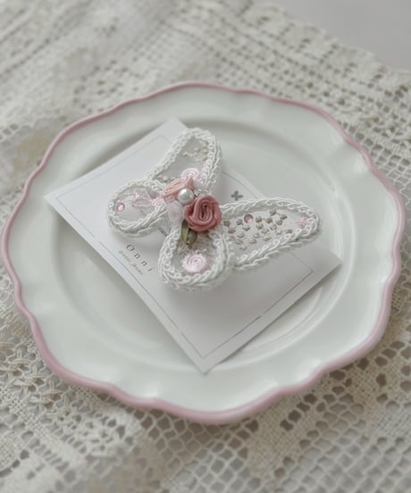 butterfly hair clip