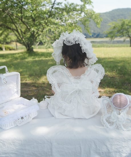 fairy wing - white flower -