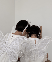 - frill - size2 white/black
