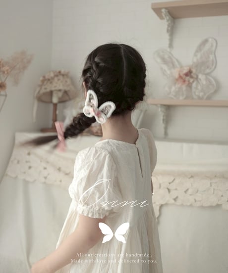 butterfly hair clip