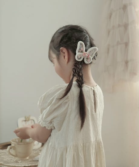 butterfly hair clip