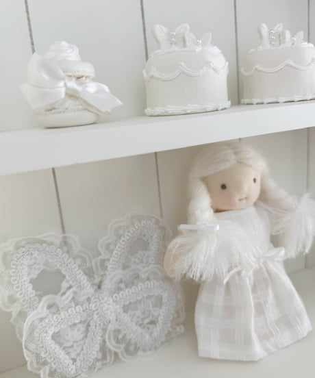 mini doll wing
