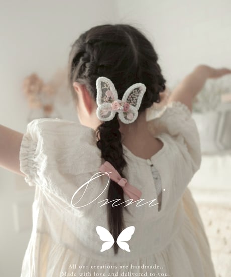 butterfly hair clip