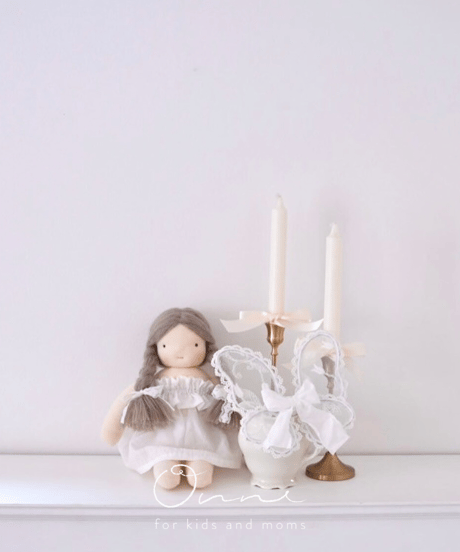 collaboration doll wing