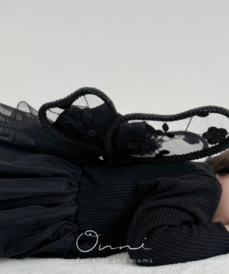 - chiffon flower  - black