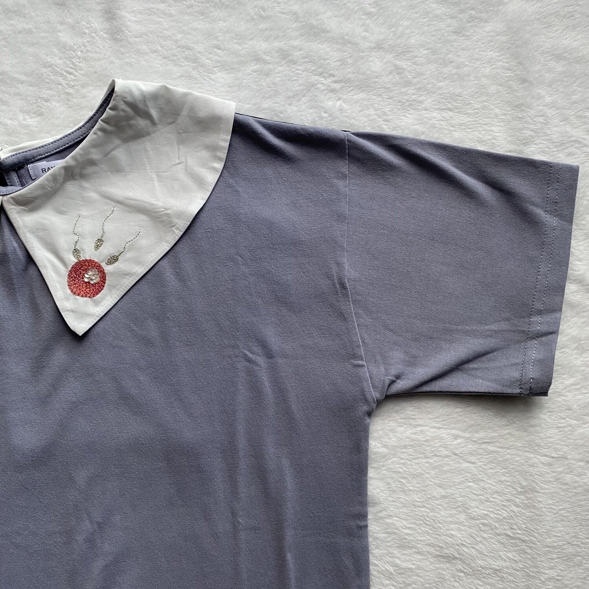 おまとめ売却済　ディナー用Tシャツ  ビーズ刺繍付き　イタリー製 楽天市場】ビーズ（柄刺繍）（Tシャツ・カットソー｜トップス