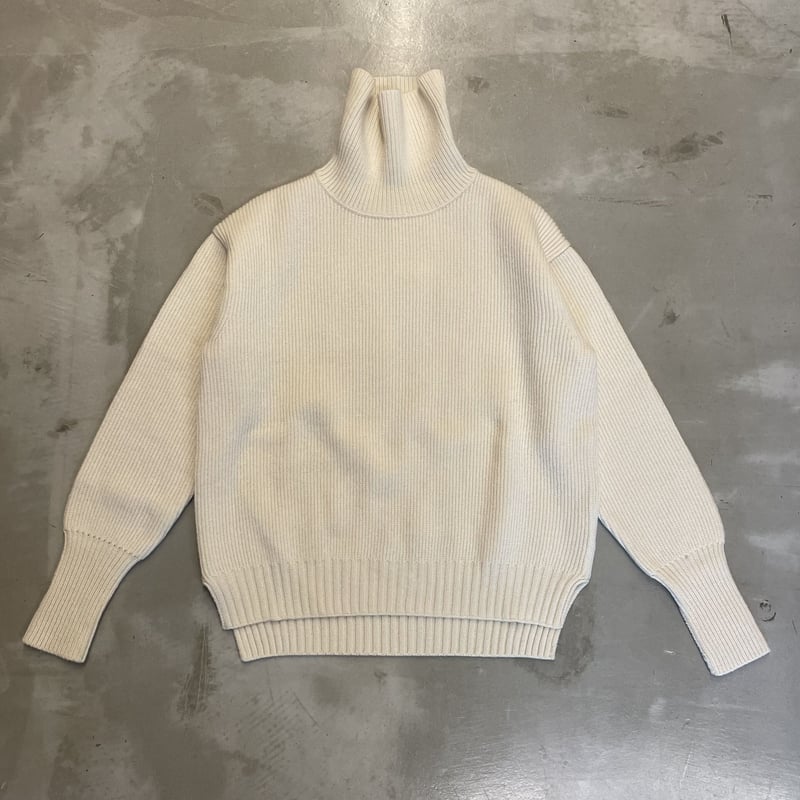 comm.arch Hand Framed High Neck P/O | niban STORE