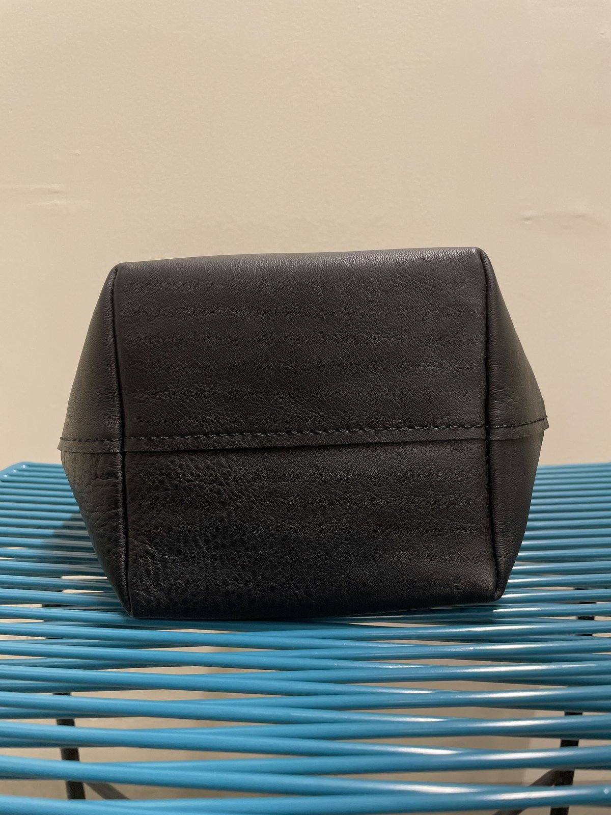 TEMBEA DELIVERY TOTE LEATHER XS | niban STORE