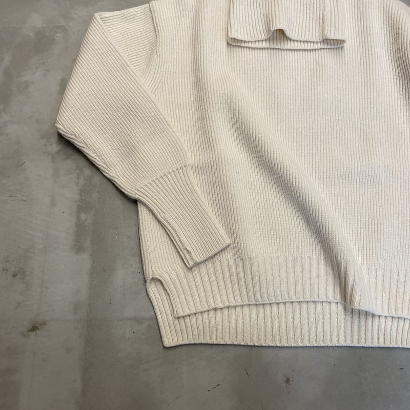 comm.arch Hand Framed High Neck P/O | niban STORE