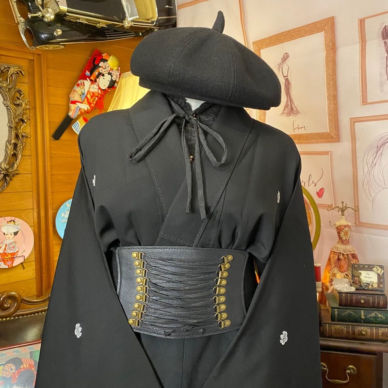 黒留袖 着物 リメイク ワンピース ドレス セミロング 和洋折衷 洗える 化繊 ハンドメイド レトロ 古着 翡翠の風に舞う、吉祥の鶴と花万華鏡 TKW-112 黒留袖 着物 リメイク ワンピース ドレス セミロング 和洋折衷 洗える