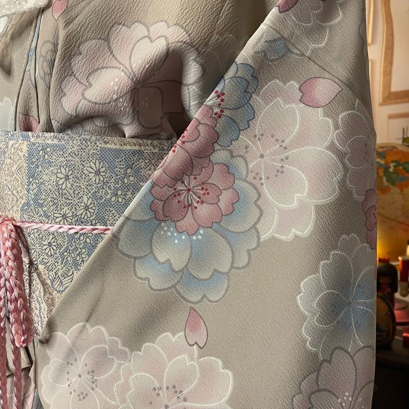 着物リメイク  ワンピース／ドレス／洗える化繊 帯サッシュベルト 鳩羽色の深淵 × 幻想のコマKW-1331 和洋折衷 着物 リメイク ワンピース ドレス 帯サッシュベルト 洗える