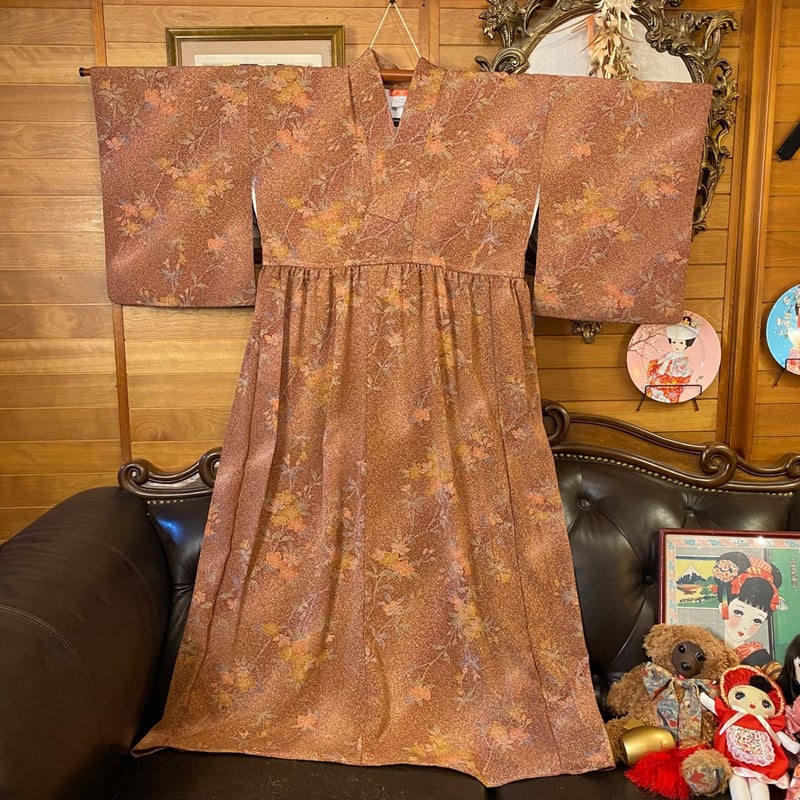 着物リメイク　ぽっちゃりさんもOKのロングワンピース（洗える着物） 着物リメイク ぽっちゃりさんもOKのロングワンピース（正絹