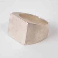 SIGNET RING B/HEART