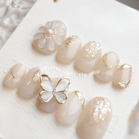 (084)White✕Butterfly