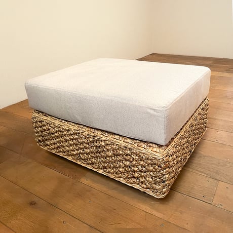 ウォーターヒヤシンス　オットマン　Lily　リゾート家具