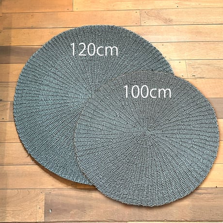 グレーのラウンドラグ　φ100-120(cm)