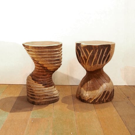 Wavy Stool チーク無垢材そのままが可愛い