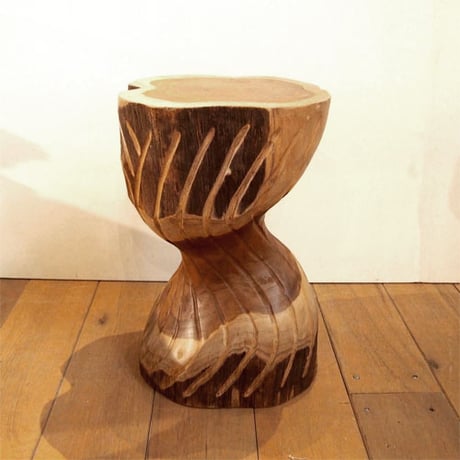 Wavy Stool チーク無垢材そのままが可愛い