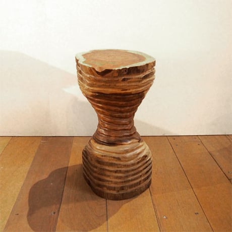 Wavy Stool チーク無垢材そのままが可愛い