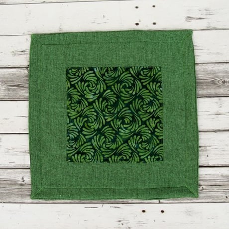 バティックのクッションカバー GREEN スクエア
