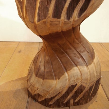 Wavy Stool チーク無垢材そのままが可愛い