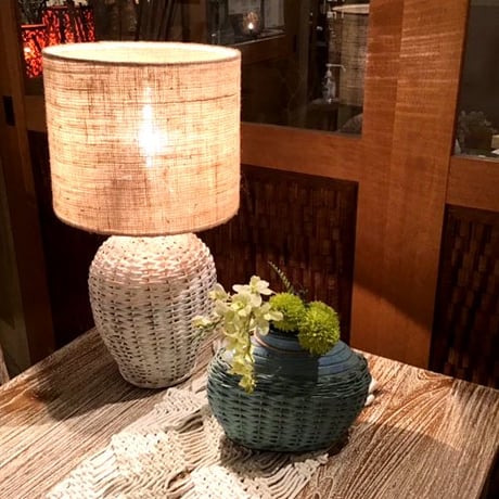 ラタン ホワイトボールランプ