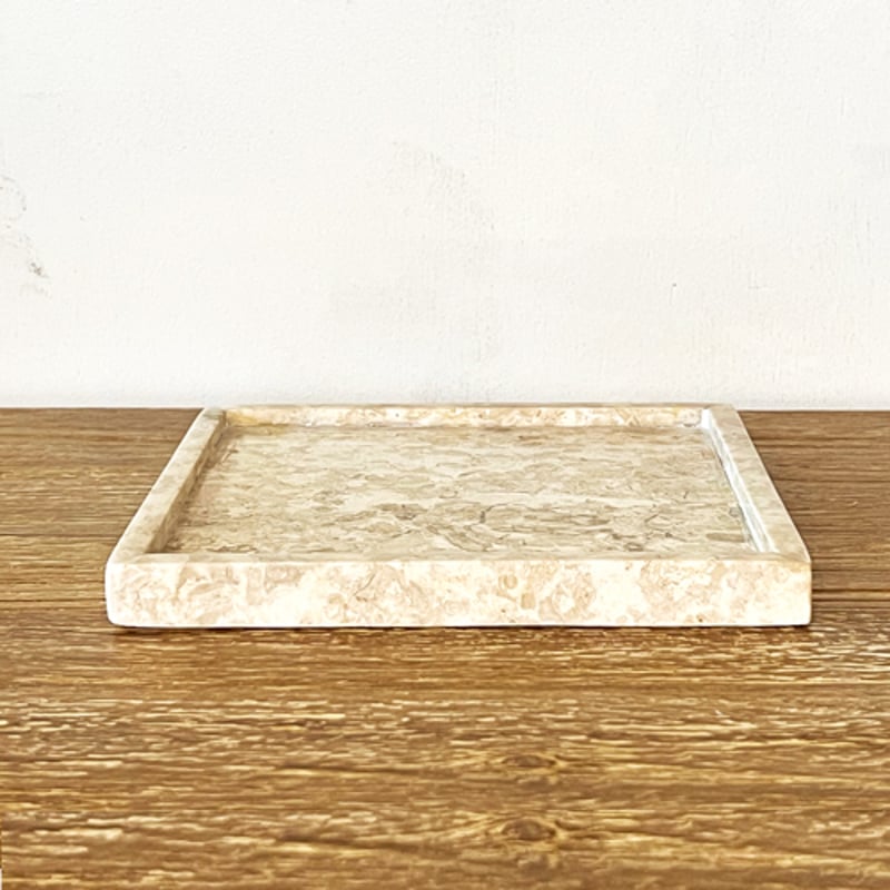 美品　カッシーナ購入　大理石トレイ　40cm コンランショップ 大理石トレイ STONED 新品 カッシーナ - メルカリ