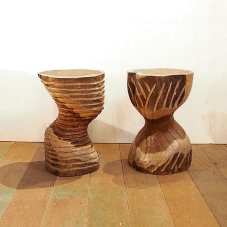 Wavy Stool チーク無垢材そのままが可愛い