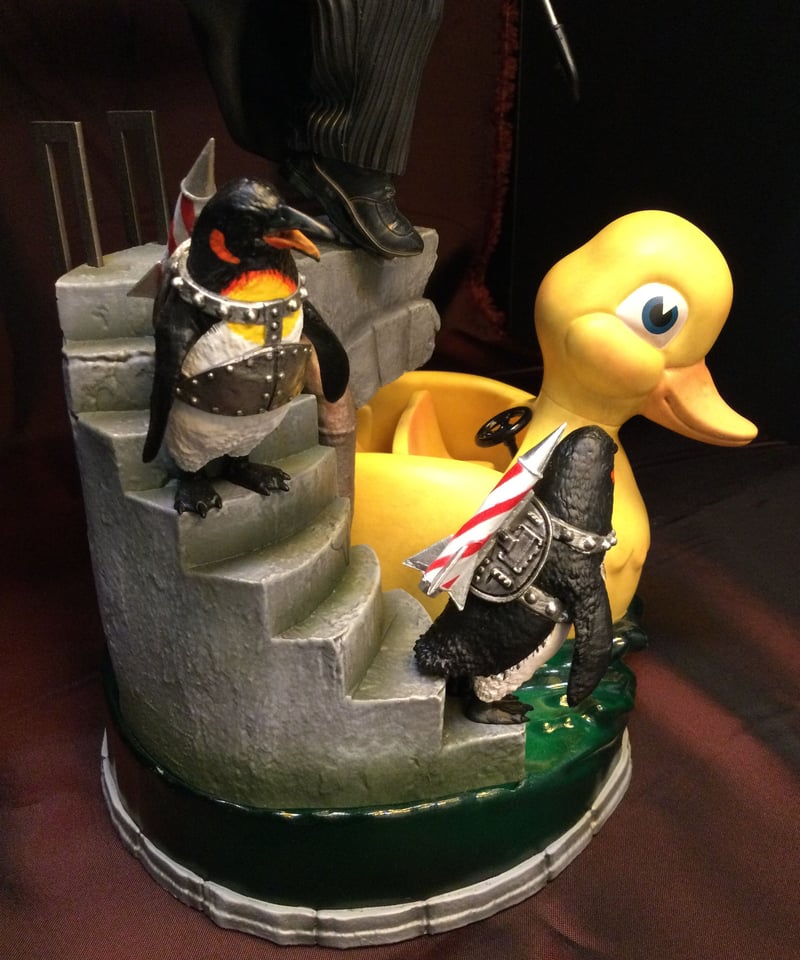 IRON/バットマンリターンズ・ペンギン 1/10スタチュー IRON/バットマンリターンズ・ペンギン 1/10スタチュー