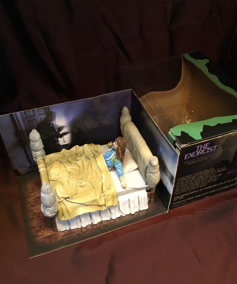 NECA/エクソシスト・リーガンPOSSESSED・HEAD SPINS NECA/エクソシスト・リーガンPOSSESSED・HEAD SPINS