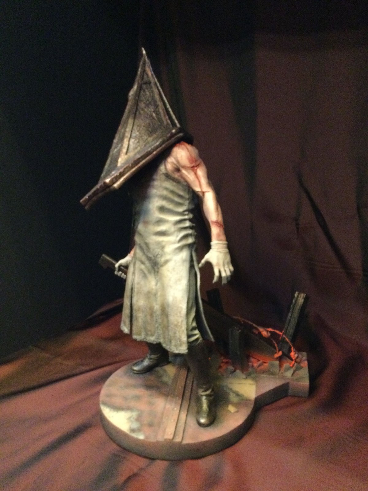 SILENT HILL×Dead by Daylightエクセキューショナー 1/6スタチュー