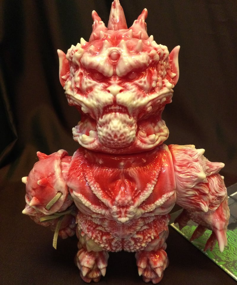 もうこやま・サイクロプス（赤マーブル） | スタチューギャラリー