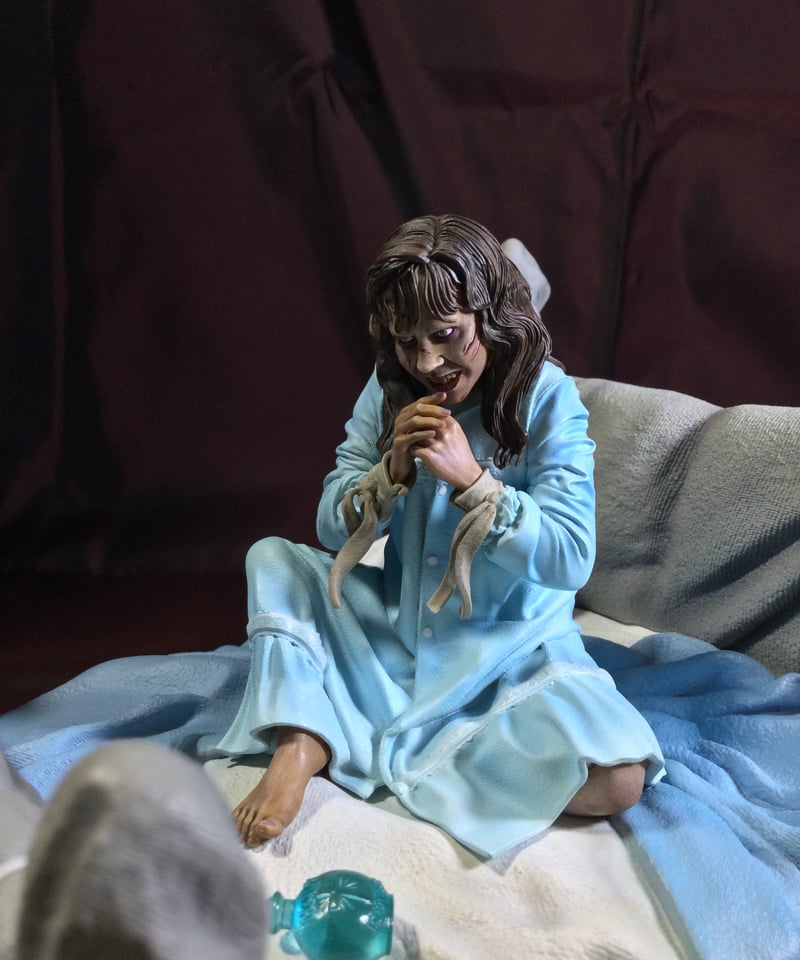 デフォリアル エクソシスト リーガン・マクニール スタチュー フィギュア デフォリアル エクソシスト リーガン・マクニール スタチュー