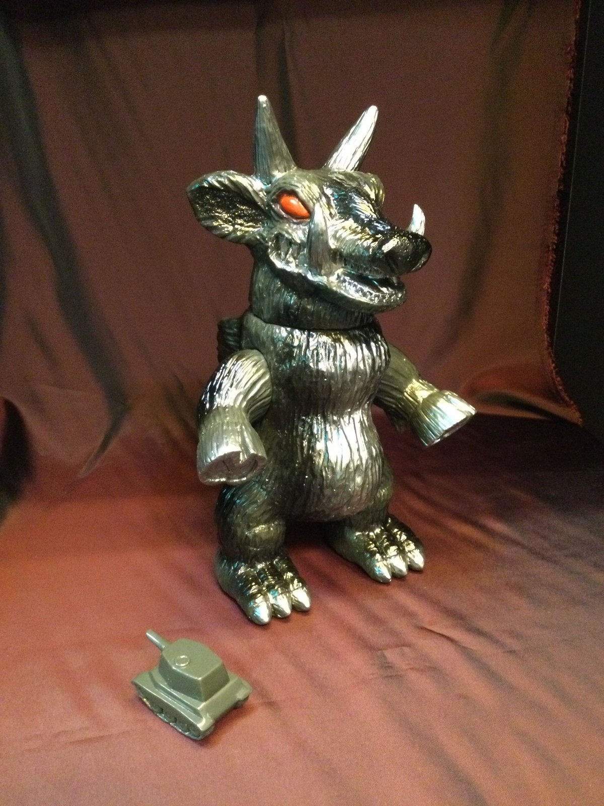 エトヤ製作堂/冬虫夏草イグドラドン＆護国怪獣・牛頭羅 富士開き