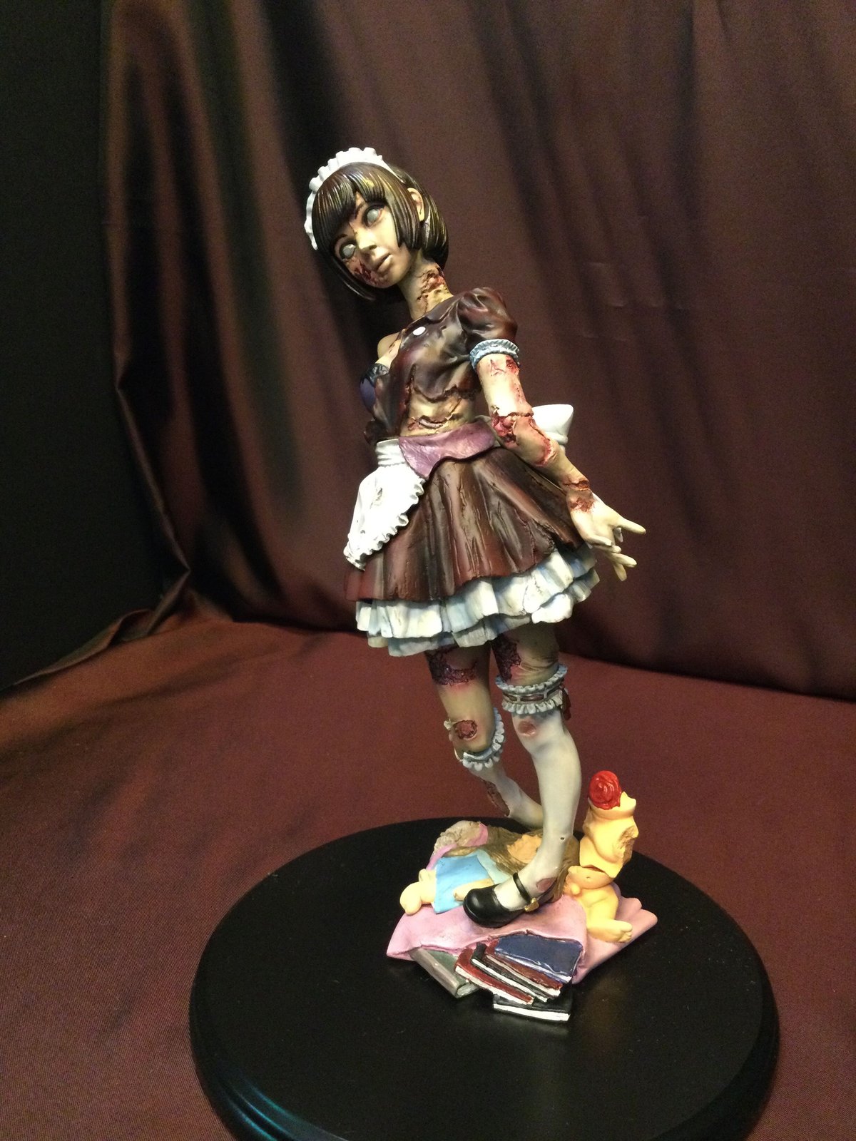 ゾンビガール リペイント　回天堂 1/8 フィギュア 美品　開封済 回天堂ホラーフィギュアシリーズ・ゾンビガール（完成品