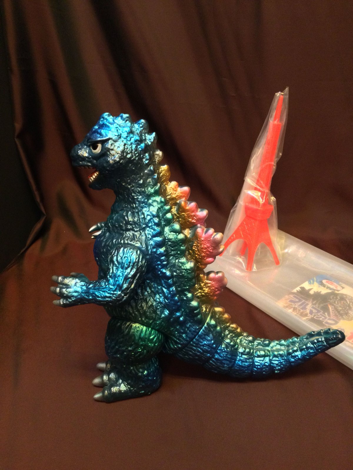 ブルマァク　ゴジラ５０　ブルーメタリック背鰭色ちがい。 ブルマァク ゴジラ50 ブルーメタリック背鰭色ちがい。
